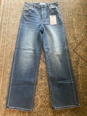 Vici High-Rise Straight Jeans in Medium Blue Wash